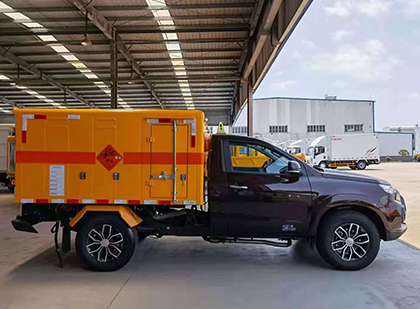 夹江爆破器材运输车